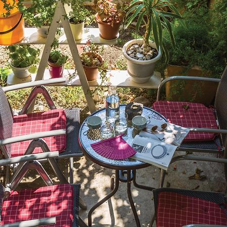Lovely Apartment In Makarska With Wifi Екстериор снимка